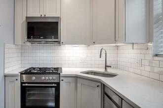 1 Chelsea Ter, Unit 3 in Boston, MA - Building Photo - Building Photo