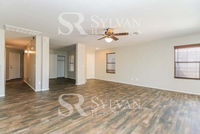 43778 Bedford Dr in Maricopa, AZ - Building Photo - Building Photo