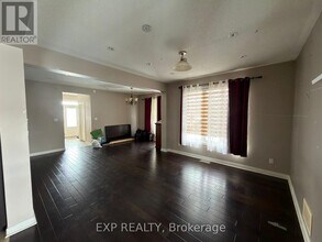 31 Denali Cres in Brampton, ON - Building Photo - Building Photo