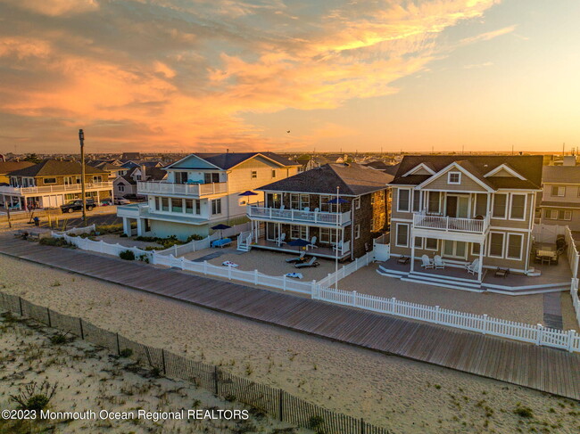 1404 Oceanfront in Lavallette, NJ - Foto de edificio - Building Photo