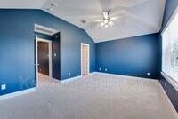 5941 S Loop E photo'