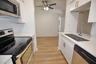 3701 Cedarplaza Ln in Dallas, TX - Building Photo