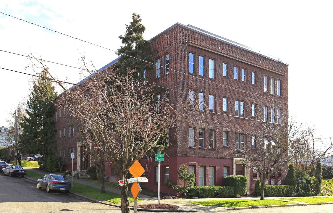 Glen Ellen Apartments in Seattle, WA - Foto de edificio