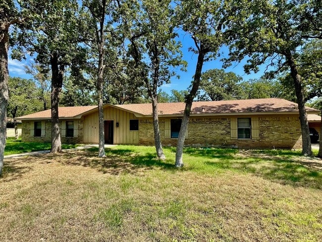 property at 108 Oak Forest Dr