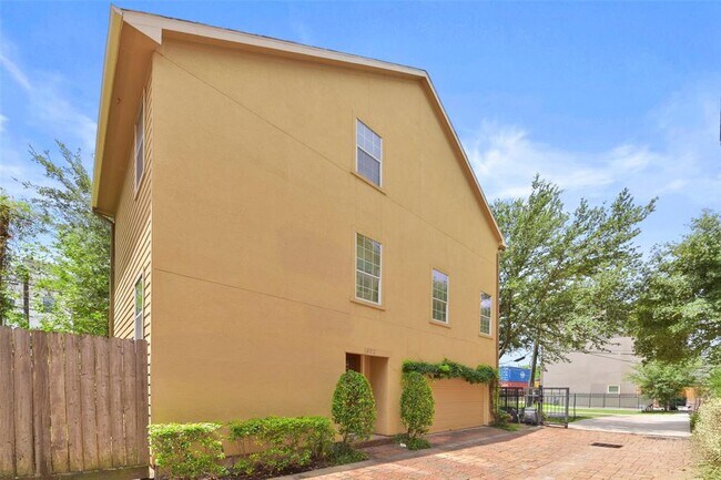 1602 Colorado St in Houston, TX - Building Photo - Building Photo
