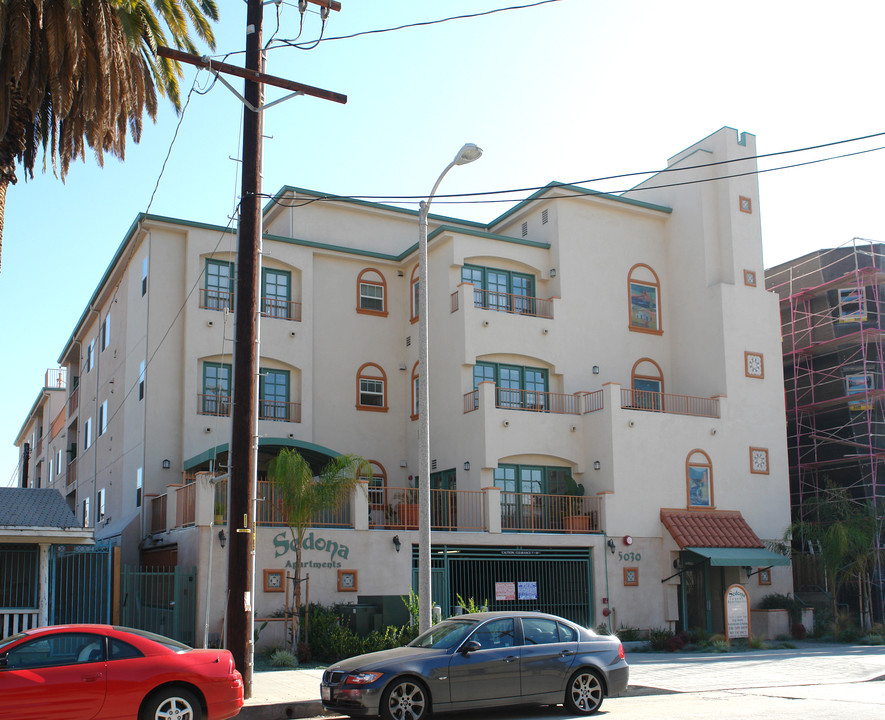 Sedona Apartments in North Hollywood, CA - Building Photo