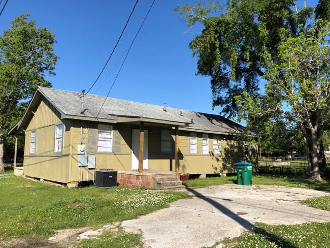 1412 Jo Ellen Cir in Gulfport, MS - Building Photo - Building Photo