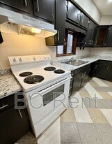 1124 4th Ave in Beaver Falls, PA - Building Photo