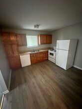 1002 Salisbury St in Kernersville, NC - Building Photo - Building Photo