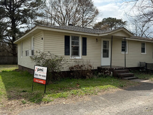 118 Brockway Ave in Owens Cross Roads, AL - Building Photo - Building Photo