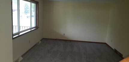 26 Bert Rd in Buffalo, NY - Building Photo - Building Photo