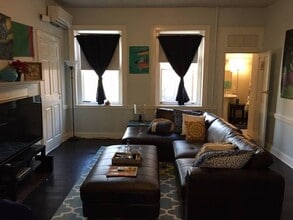 645 Washington Blvd, Unit Apt 3 in Baltimore, MD - Foto de edificio - Building Photo