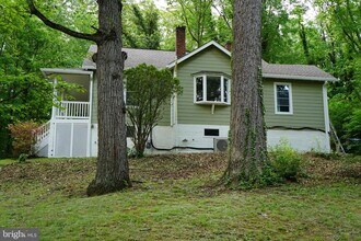 4111 Old Mill Rd in Alexandria, VA - Building Photo - Building Photo