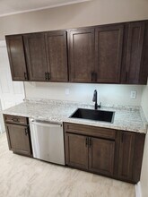 17 Meriden St in Buffalo, NY - Building Photo - Building Photo