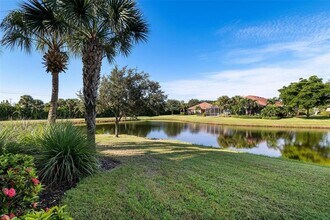 4153 Overture Cir in Bradenton, FL - Foto de edificio - Building Photo