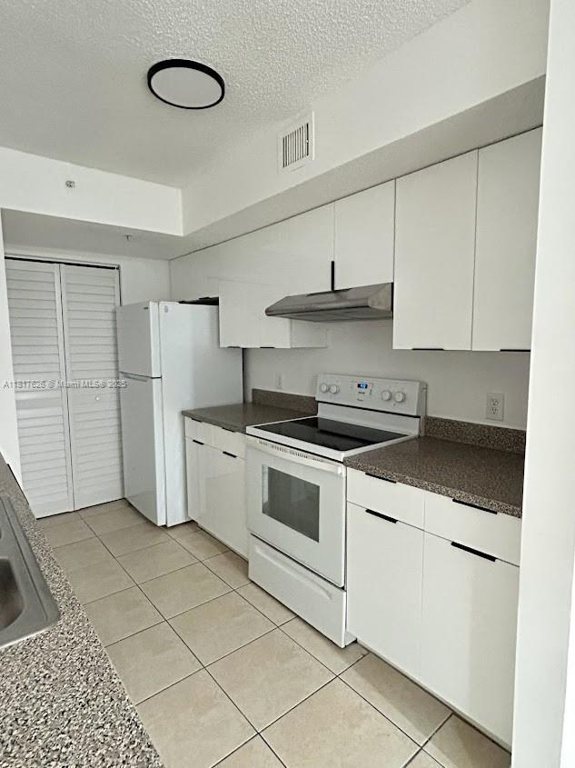 property at 450 S Park Rd
