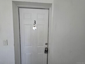 135 Fullerton Ave in Newburgh, NY - Building Photo - Building Photo