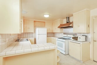 80 Canyon Dr in San Francisco, CA - Building Photo - Building Photo