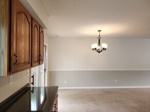 200 Lambert Terrace in Chicopee, MA - Building Photo - Building Photo