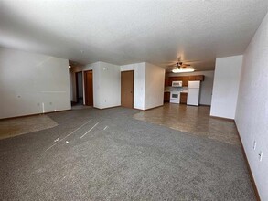 500 E Division St in Kenmare, ND - Building Photo - Interior Photo