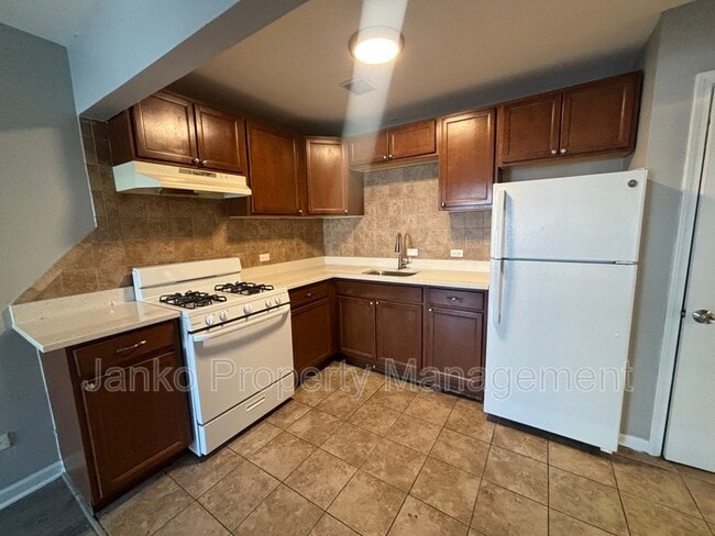 property at 3351 Commercial Ave