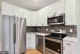 2454 N 2nd St in Philadelphia, PA - Building Photo