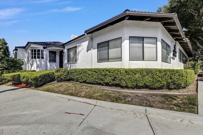 4385 Overland Ave in Culver City, CA - Building Photo - Building Photo