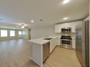 17146 Quaking Aspen Ln in New Caney, TX - Foto de edificio - Building Photo