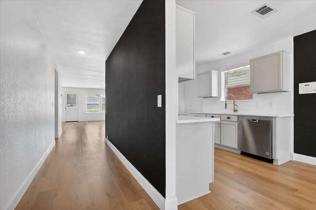 9108 Tumbleweed Dr in Aubrey, TX - Building Photo - Building Photo