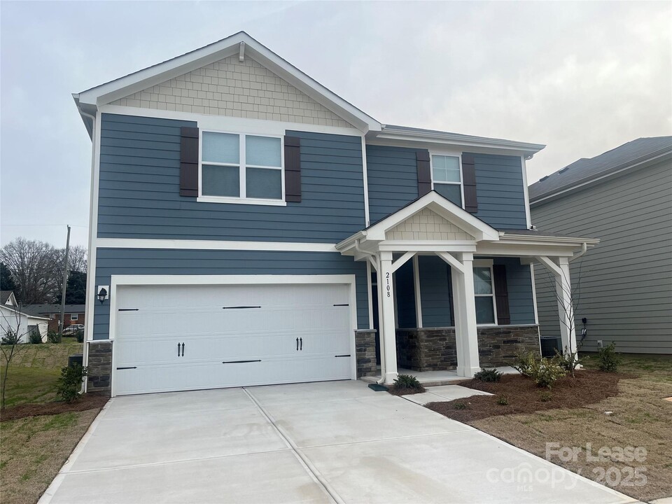 2108 Blue Sky Mdws Dr in Monroe, NC - Building Photo