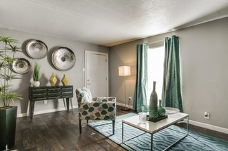 Residence at Midtown in Dallas, TX - Building Photo - Building Photo