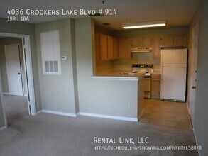 4036 Crockers Lake Blvd in Sarasota, FL - Building Photo - Building Photo