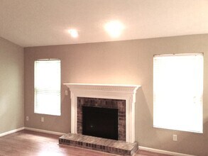 3915 Little Creek Dr in Amelia, OH - Building Photo - Building Photo