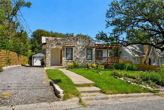 property at 1008 Milam Pl