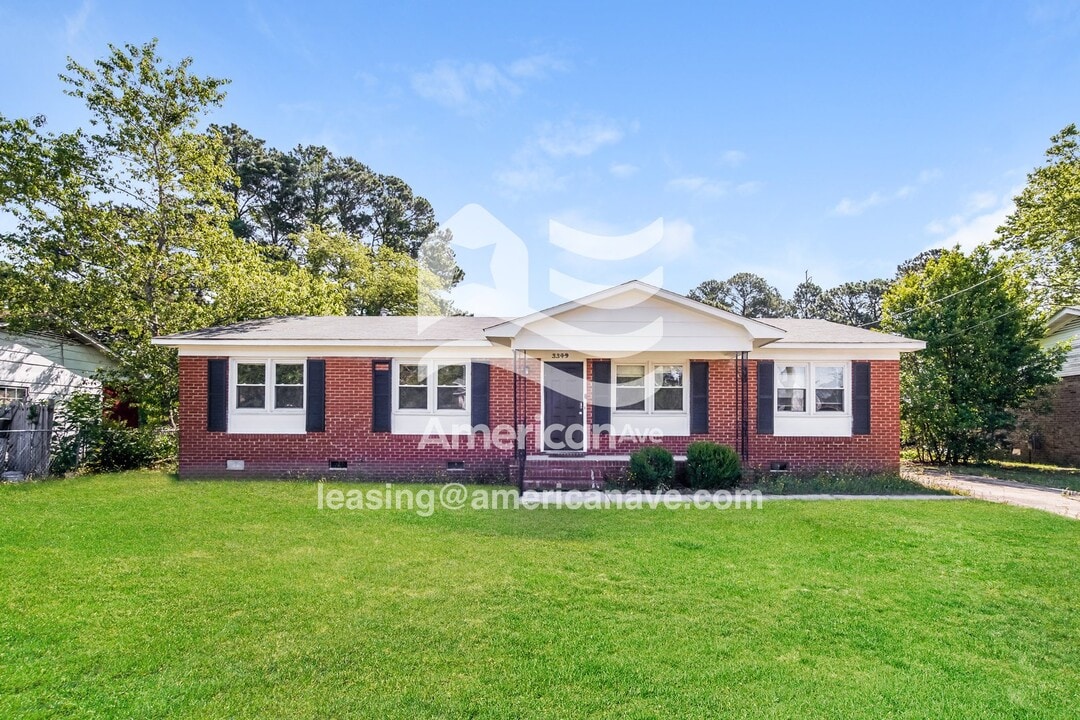 3349 Vardaman Ave in Hope Mills, NC - Building Photo