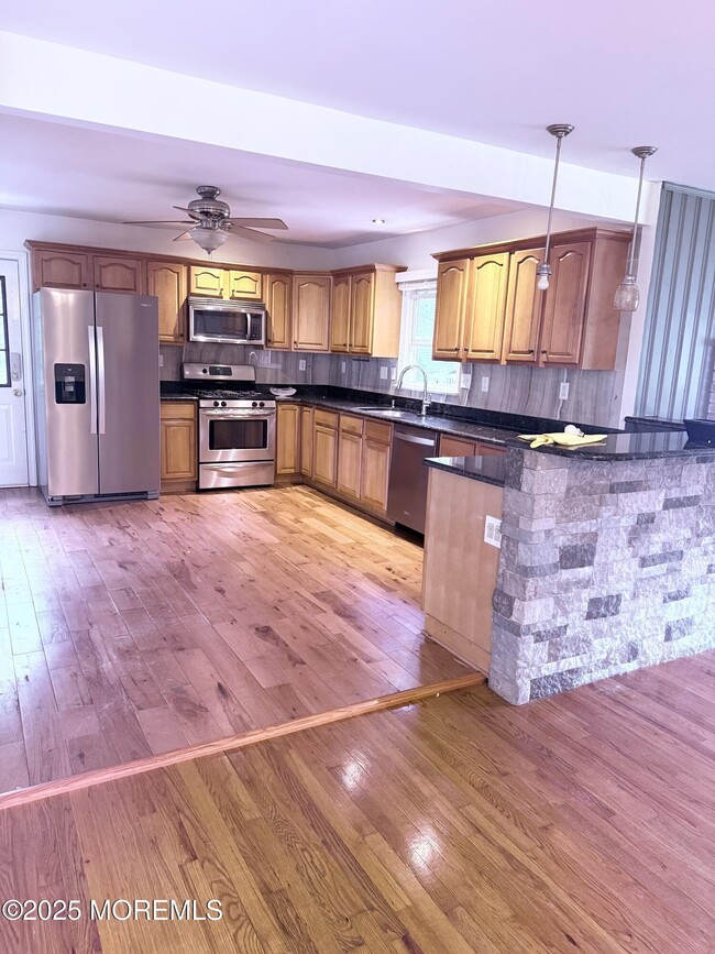 property at 1424 Shafto Rd