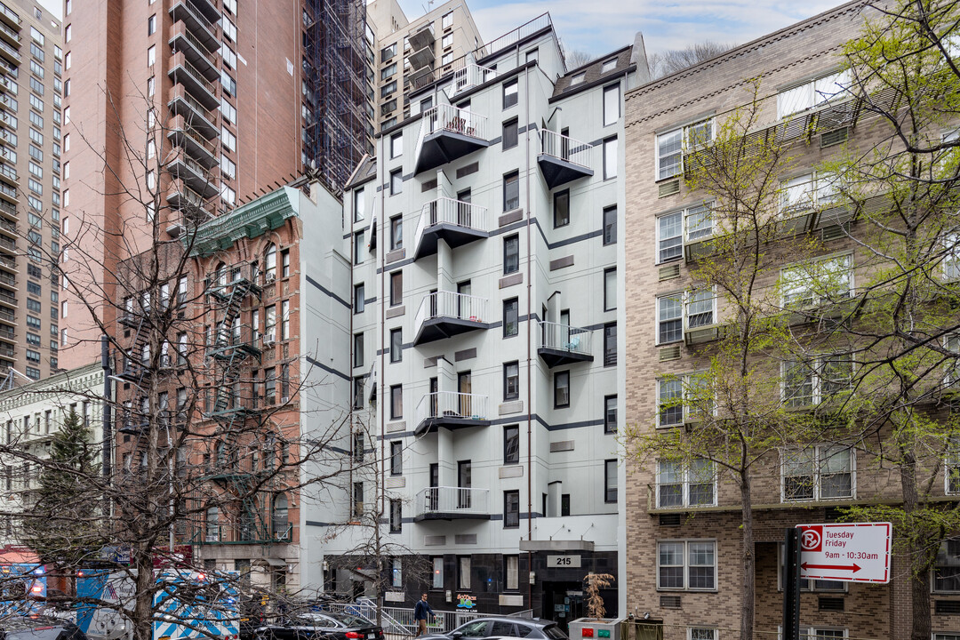 The Duplex Condos in New York, NY - Building Photo