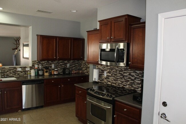 399 E Goldmine Ct in Queen Creek, AZ - Building Photo - Building Photo