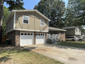 10801 Excalibur Dr in Little Rock, AR - Building Photo - Building Photo