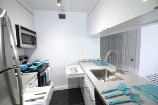 Flex Plus - Foggy Bottom in Washington, DC - Building Photo - Building Photo