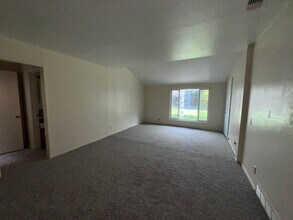 7417 East Pkwy in Sacramento, CA - Building Photo - Building Photo