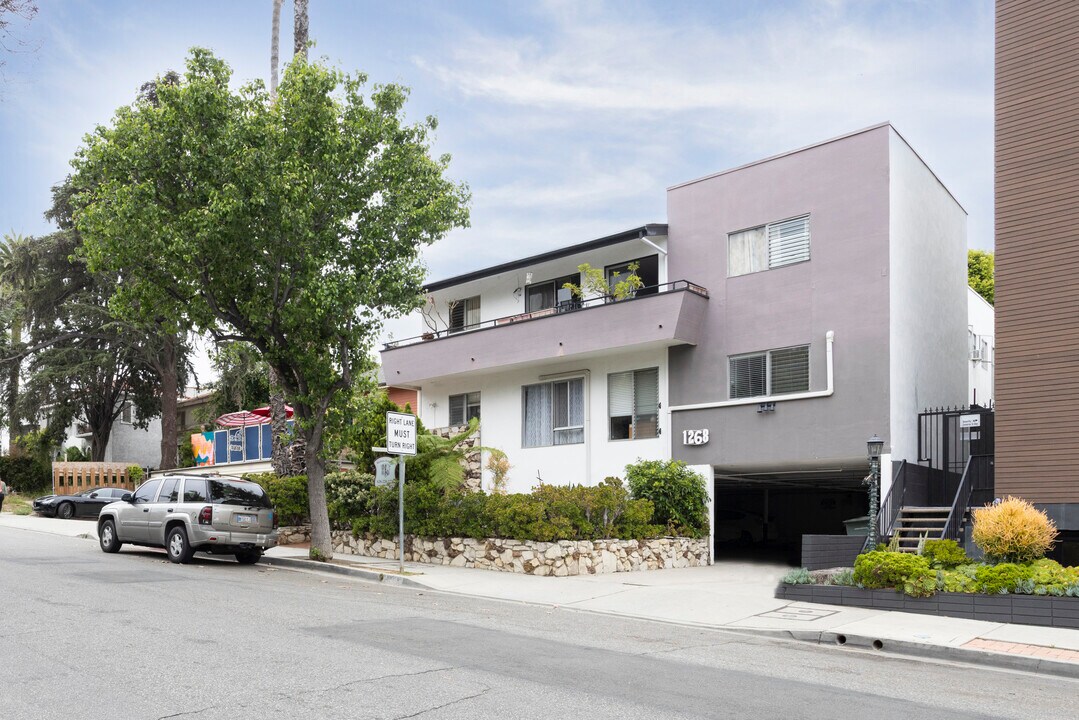 1268 N Sweetzer Ave in West Hollywood, CA - Building Photo