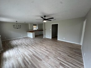 718 Texas Oak St in Nacogdoches, TX - Building Photo - Building Photo