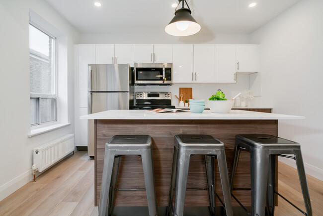 property at 2707 Yonge St