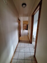 2136 W Cermak Rd, Unit 3rd Floor in Chicago, IL - Building Photo - Building Photo