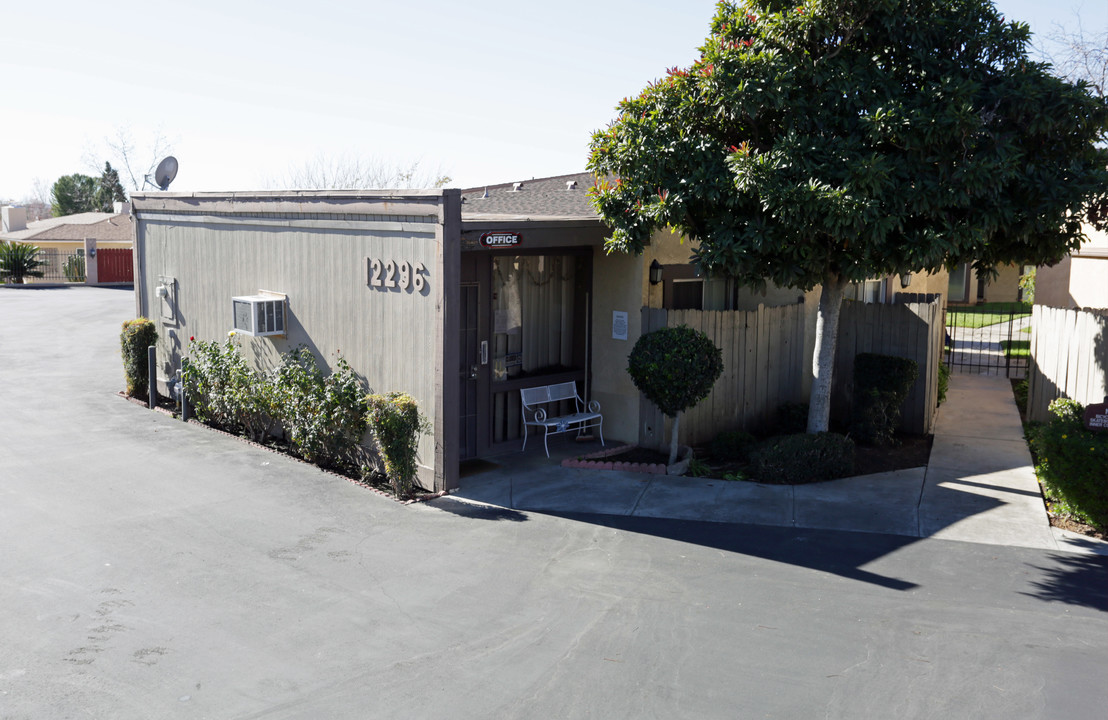 Sunset Gardens Apartments in Yucaipa, CA - Building Photo