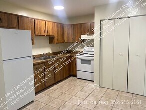 2009 NE 17th Pl in Ocala, FL - Building Photo - Building Photo