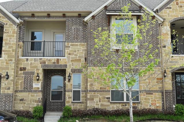 2529 Gramercy Park Dr in Flower Mound, TX - Foto de edificio