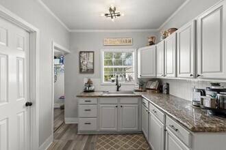 2109 New Jersey St in Baytown, TX - Foto de edificio - Building Photo