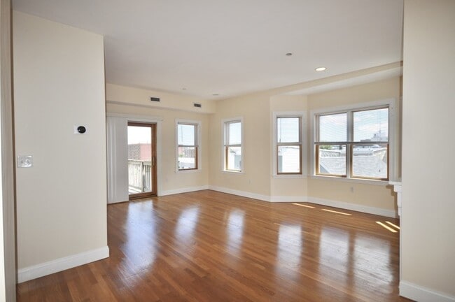 34 Allston St in Boston, MA - Building Photo - Building Photo